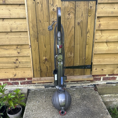 Dyson dc41 upright vacuum - dc41,