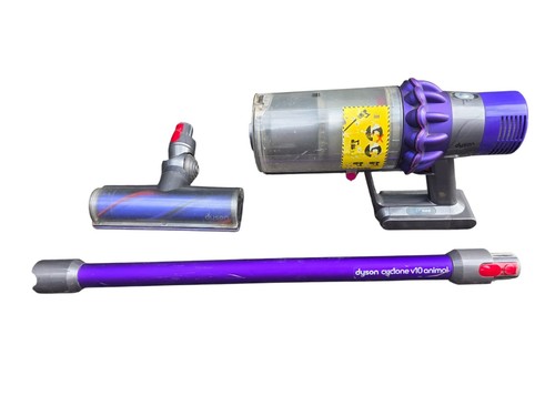 Dyson cyclone v10 vacuum - dyson,