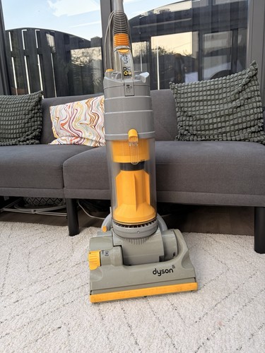 Dyson dc04 standard clutched - dyson,