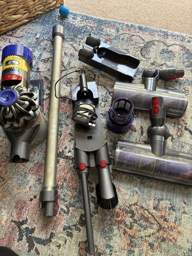 Dyson cordless - dyson, v8