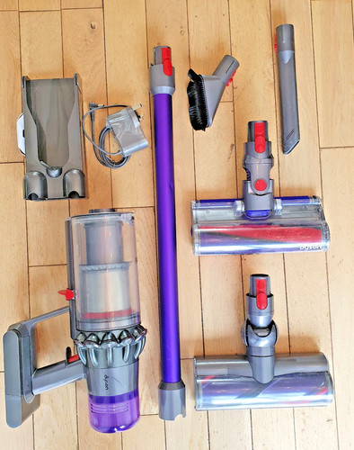 Dyson v11 vacuum - dyson,