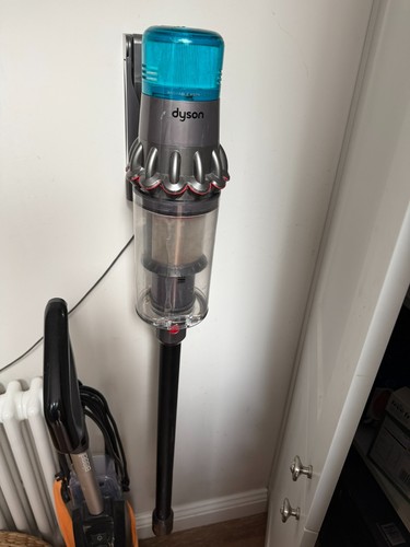 Dyson cordless v15 - dyson, detect