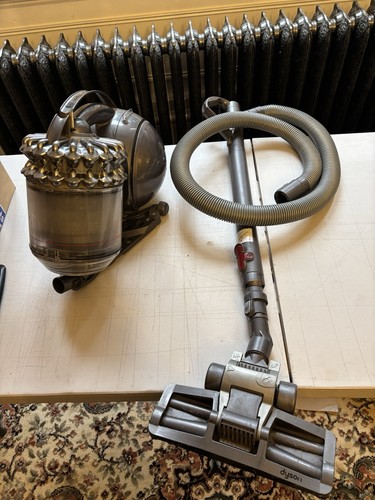 Dyson cynetic dc54 vacuum - dyson,